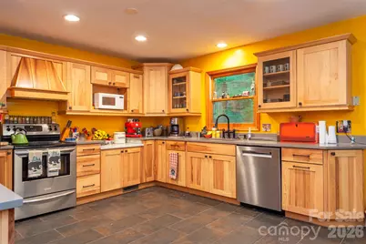 23 Hunting Lodge Drive, Black Mountain, NC 28711 - Photo 3