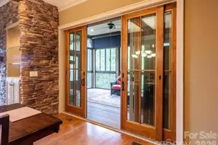 45 Creekside Wy, Burnsville, NC 28714 - Photo 9