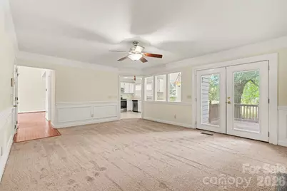 7104 Kinsmore Lane, Charlotte, NC 28269 - Photo 17