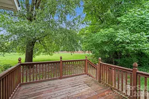 7104 Kinsmore Ln, Charlotte, NC 28269 - Photo 31