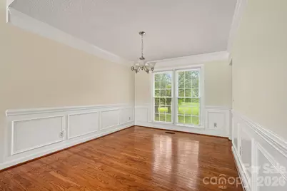 7104 Kinsmore Lane, Charlotte, NC 28269 - Photo 9