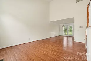 7104 Kinsmore Ln, Charlotte, NC 28269 - Photo 5