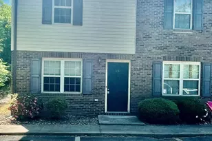 1131 3rd Ave SW, Hickory, NC 28602 - Photo 1