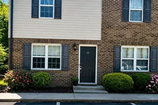 1131 3rd Ave SW, Hickory, NC 28602 - Photo 1