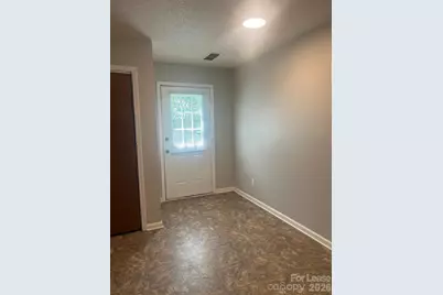 1131 3rd Avenue SW, Hickory, NC 28602 - Photo 5