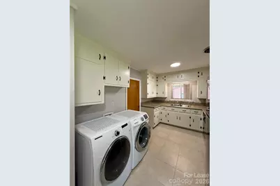 932 Hickory Nut Street, Charlotte, NC 28205 - Photo 9