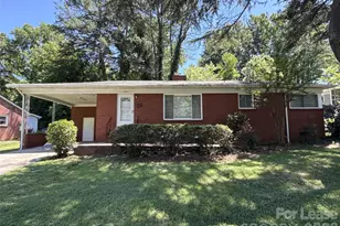 932 Hickory Nut St, Charlotte, NC 28205 - Photo 1