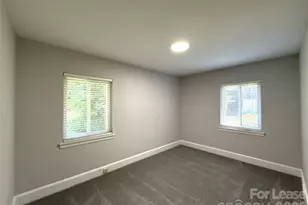 932 Hickory Nut St, Charlotte, NC 28205 - Photo 13