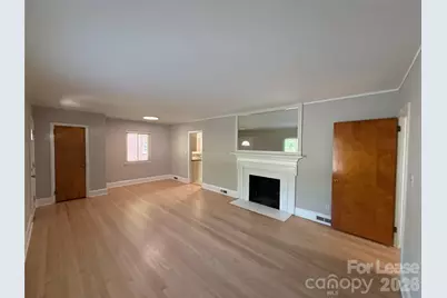 932 Hickory Nut Street, Charlotte, NC 28205 - Photo 3