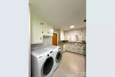 932 Hickory Nut Street, Charlotte, NC 28205 - Photo 9
