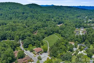 301 White Oak Dr, Hendersonville, NC 28791 - Photo 35