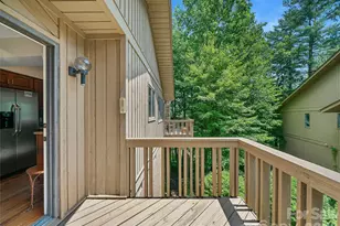 301 White Oak Dr, Hendersonville, NC 28791 - Photo 13