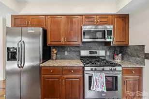 301 White Oak Dr, Hendersonville, NC 28791 - Photo 11