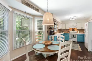 12401 Bentcreek Ln, Matthews, NC 28105 - Photo 3