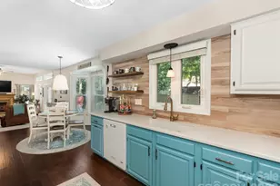 12401 Bentcreek Ln, Matthews, NC 28105 - Photo 9