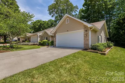 308 Wiltshire Circle, Fletcher, NC 28732 - Photo 3