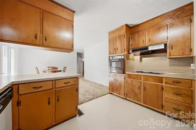 824 NE Powell Road, Lenoir, NC 28645 - Photo 5
