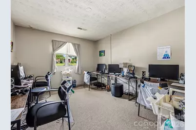 2124 Hendersonville Road, Arden, NC 28704 - Photo 17