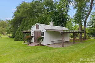 98 Garden Ln, Canton, NC 28716 - Photo 43