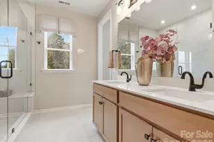 8312 Discovery Ln, Charlotte, NC 28216 - Photo 23