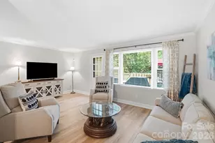4605 Hedgemore Dr, Charlotte, NC 28209 - Photo 7