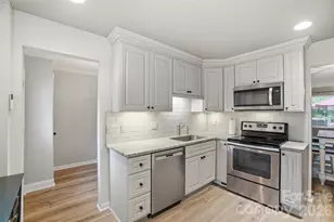 4605 Hedgemore Dr, Charlotte, NC 28209 - Photo 11
