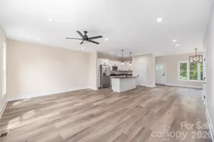 31 Elkwood Ave, Asheville, NC 28804 - Photo 9