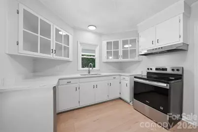 1303 S Sterling Street, Morganton, NC 28655 - Photo 7