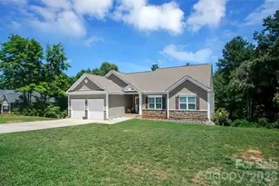 122 Windstone Dr, Troutman, NC 28166 - Photo 1