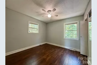 2825 Parkway Avenue, Charlotte, NC 28208 - Photo 7