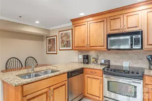 222 Bowling Park Rd, Asheville, NC 28803 - Photo 11