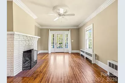 1214 Oakland Street, Hendersonville, NC 28792 - Photo 9