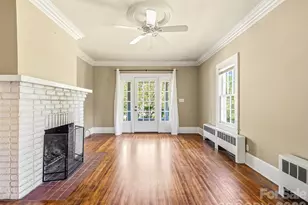 1214 Oakland St, Hendersonville, NC 28792 - Photo 9