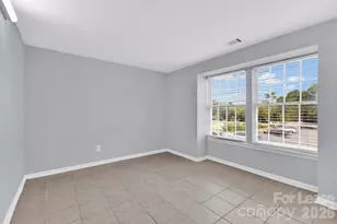 1624 Arlyn Cir, Charlotte, NC 28213 - Photo 9
