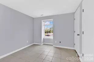 1624 Arlyn Cir, Charlotte, NC 28213 - Photo 7