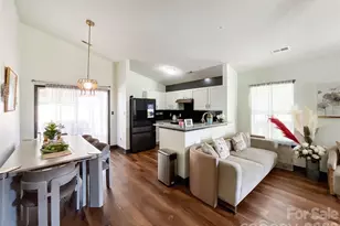 12151 Stewarts Crossing Dr, Charlotte, NC 28215 - Photo 3