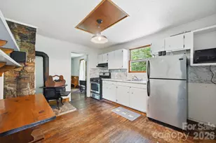 71 Warrior Rd, Newland, NC 28657 - Photo 5