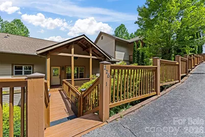 226 Sawgrass Drive, Whittier, NC 28789 - Photo 1