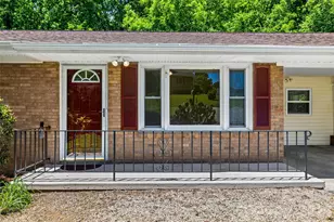 219 Belton Ave, Mount Holly, NC 28120 - Photo 5