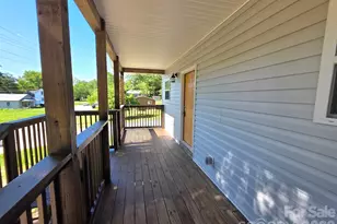 1105 8th St, Statesville, NC 28677 - Photo 3