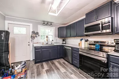 224 Broadway Street NW, Lenoir, NC 28645 - Photo 19