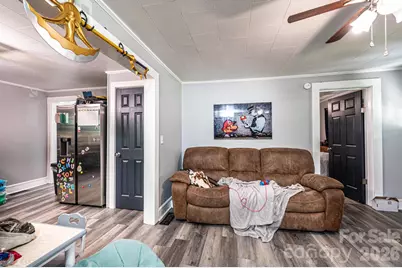 224 Broadway Street NW, Lenoir, NC 28645 - Photo 17