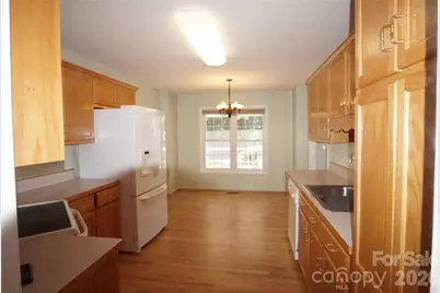 3795 River Road, Hickory, NC 28602 - Photo 13