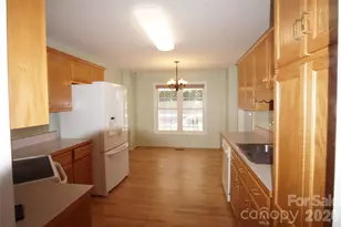3795 River Rd, Hickory, NC 28602 - Photo 13