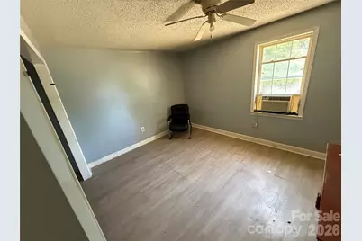 107 Drake Street, Gastonia, NC 28052 - Photo 7