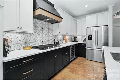 221 S Gardner Avenue, Charlotte, NC 28208 - Photo 7