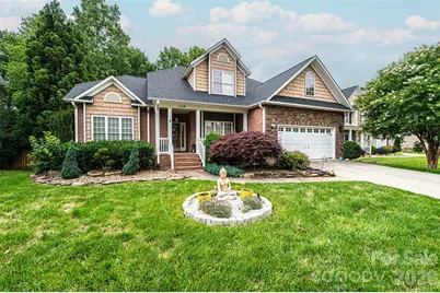 1718 30th Avenue Place NE, Hickory, NC 28601 - Photo 1