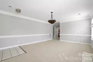 1135 Stonehenge Ln, Charlotte, NC 28216 - Photo 7