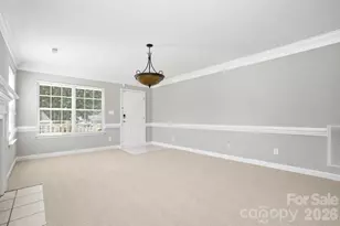 1135 Stonehenge Ln, Charlotte, NC 28216 - Photo 5
