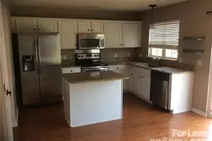 9204 Bellegarde Dr, Charlotte, NC 28277 - Photo 5